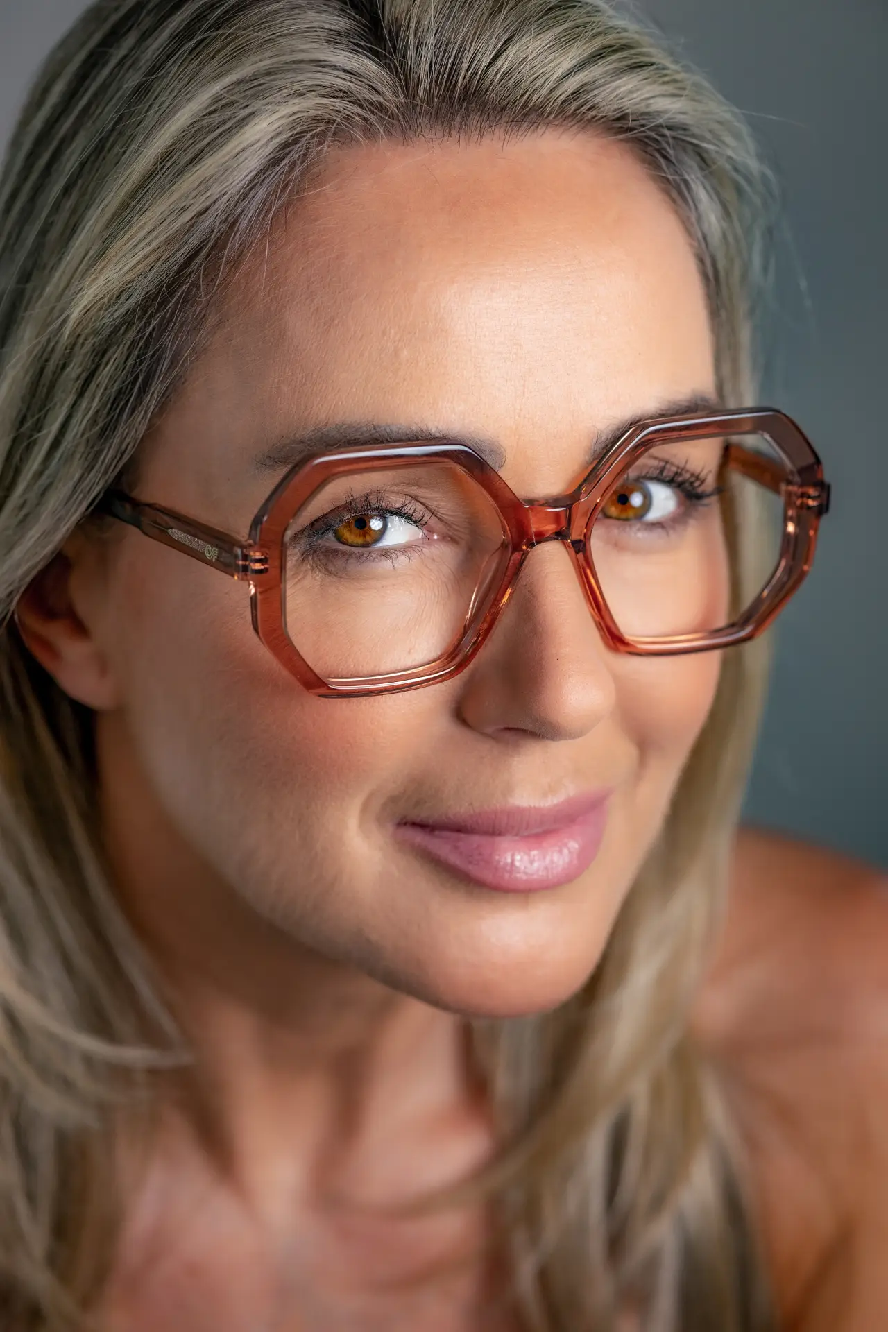 Modelo Calliope 101 - Carla Fachim