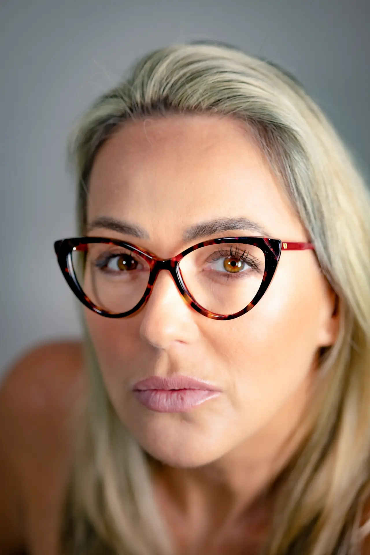 Modelo Defender 1104 - Carla Fachim